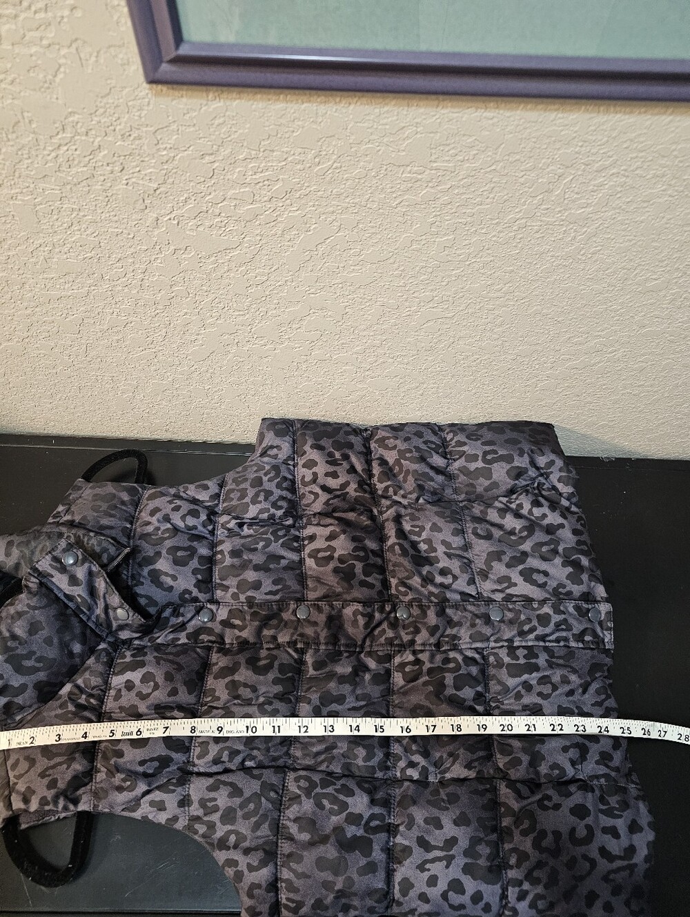 Old Navy Quilted Puffer Vest in Charcoal Leopard - Picture 4 of 4